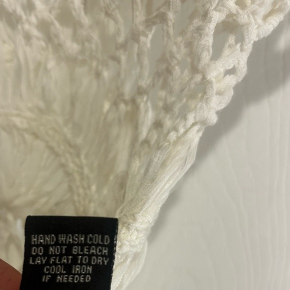 Fever Hand Crochet Women’s Ivory Acrylic Knit Top Sweater Sz. Small - Picture 4 of 9